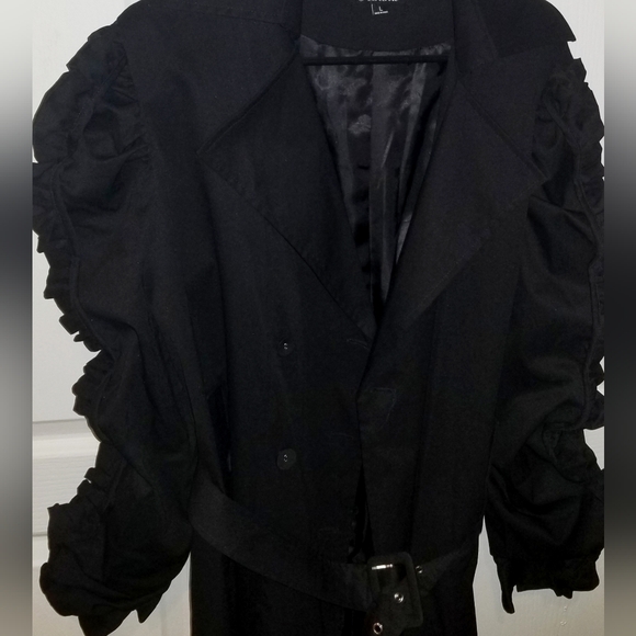 Ruffled Sleeve Trenchcoat - Picture 6 of 6